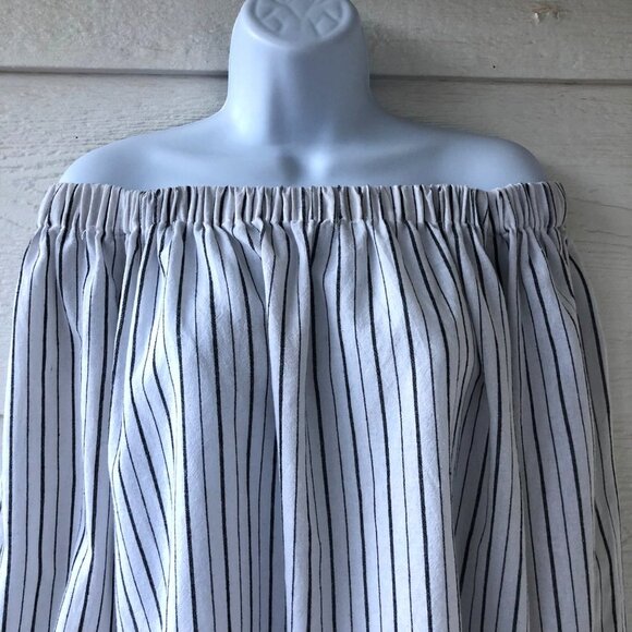 J. Roberts Size Large Off Shoulder 3/4 Tie Sleeve Flowy Boho Top - Picture 6 of 14